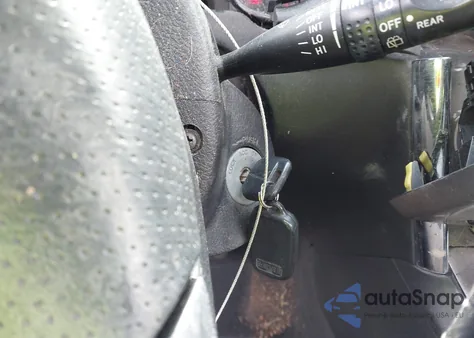 2008 Pontiac Vibe из США, поврежденный, VIN 5Y2SL65858Z407031